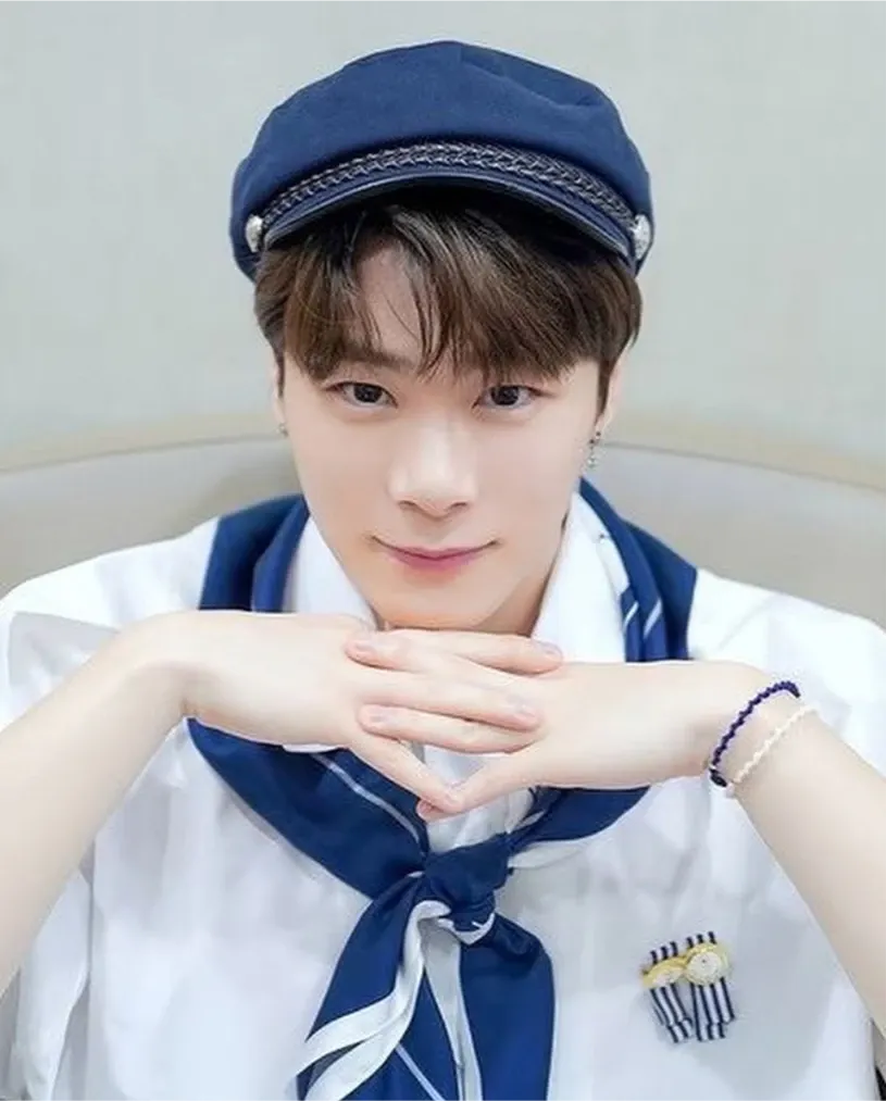 Latest photo of Moonbin (ASTRO)
