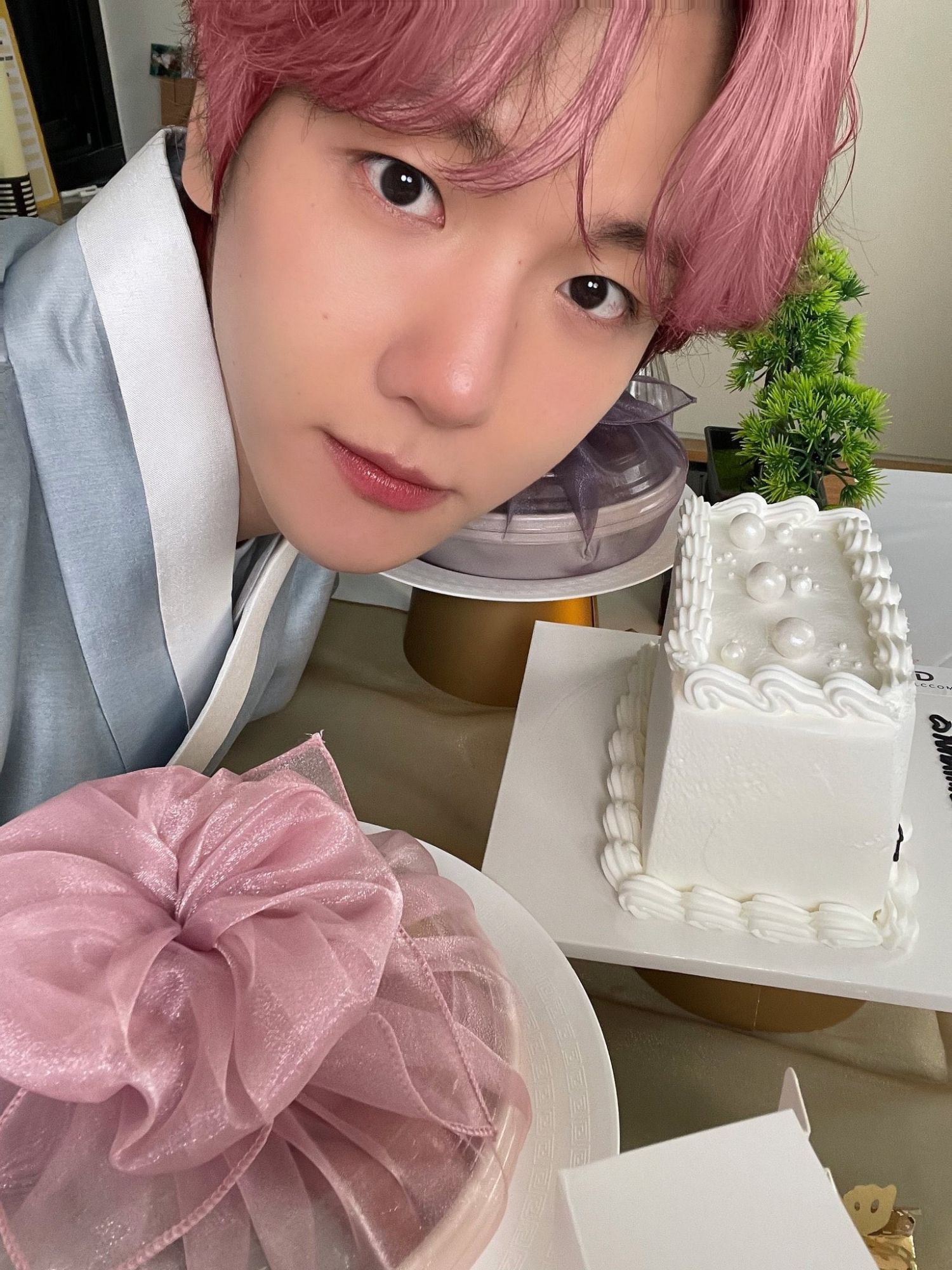 EXO의 비하인드 컷