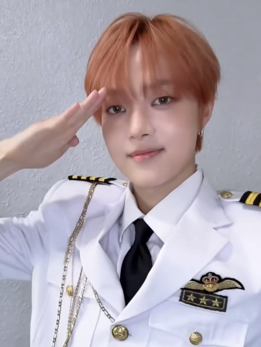 Momen yang diabadikan oleh penggemar EJ (&TEAM)