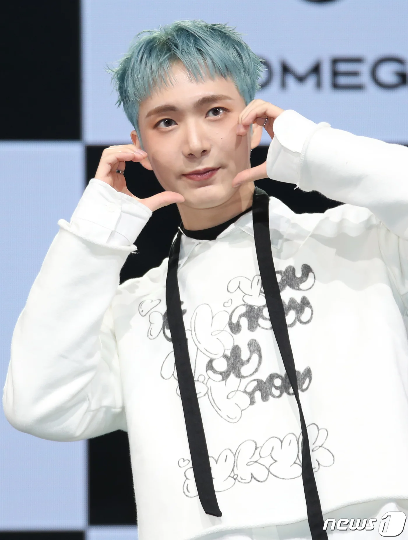 Latest photo of KEVIN (OMEGA X)