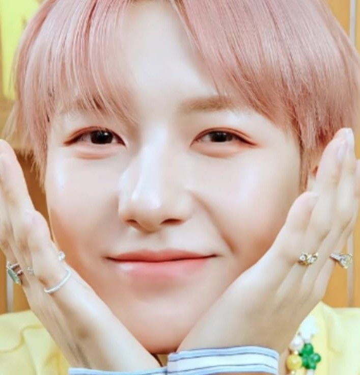 Foto terbaru Renjun (NCT DREAM)