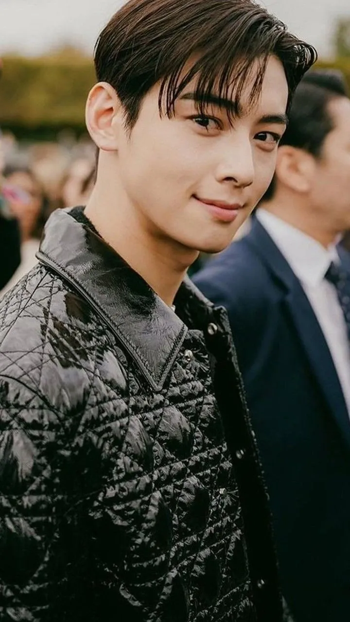 A moment captured by Eunwoo (ASTRO)'s fan