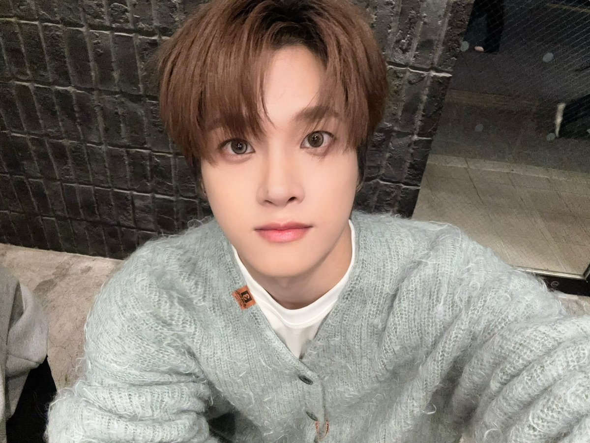 A moment captured by Xikers's fan