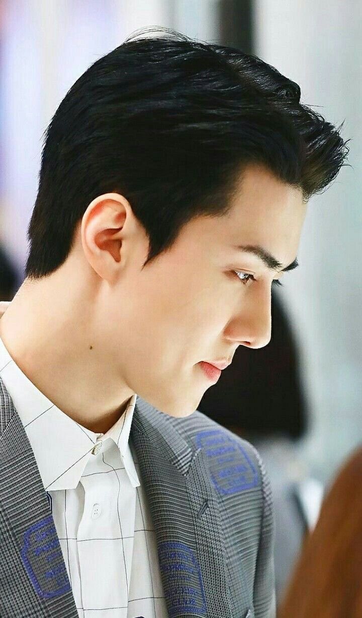 A heartfelt wallpaper shared by Sehun (EXO)'s fans