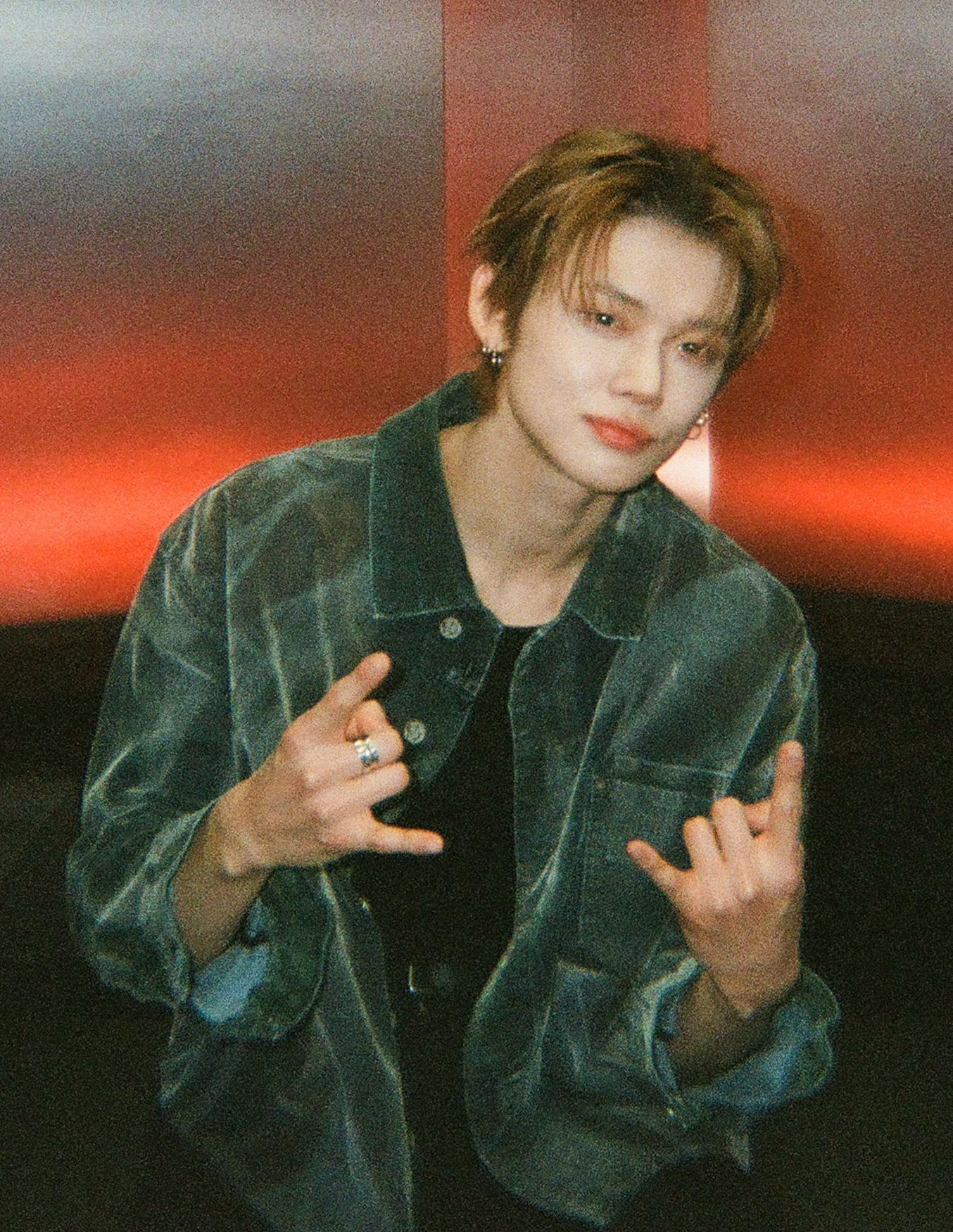 然竣 (TOMORROW X TOGETHER)的最新活动照片