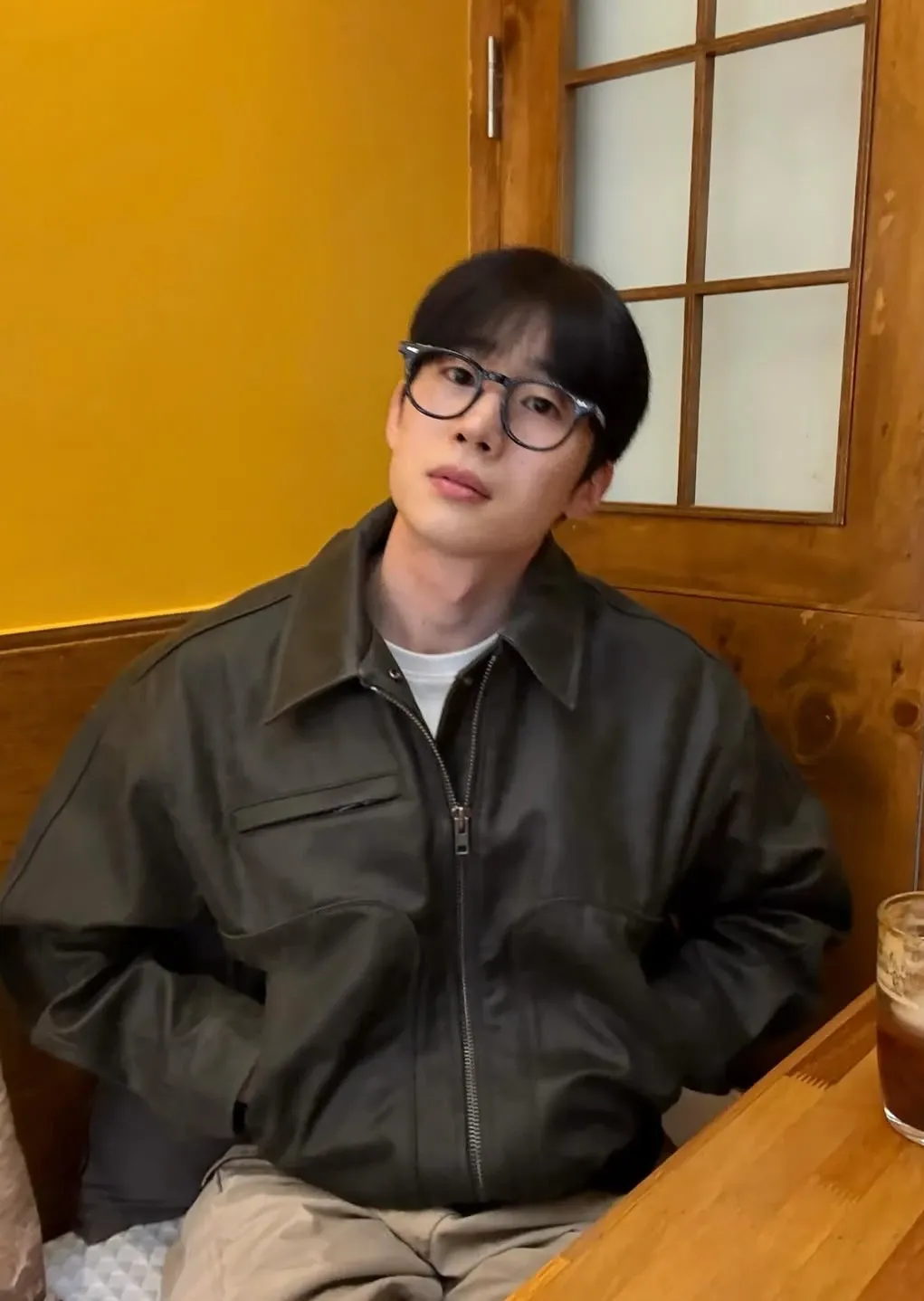 Recent activity shot of Han Seungwoo