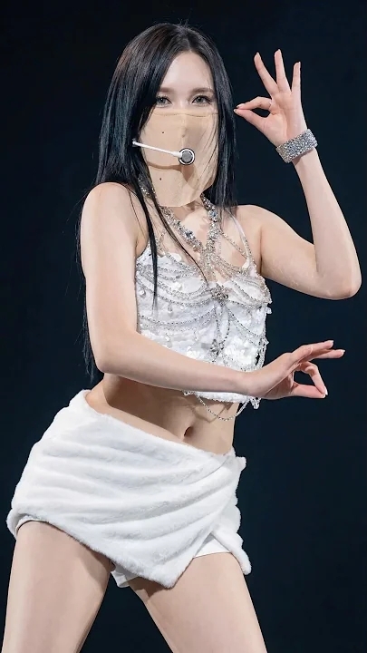 Mina (TWICE)的最新活動照片