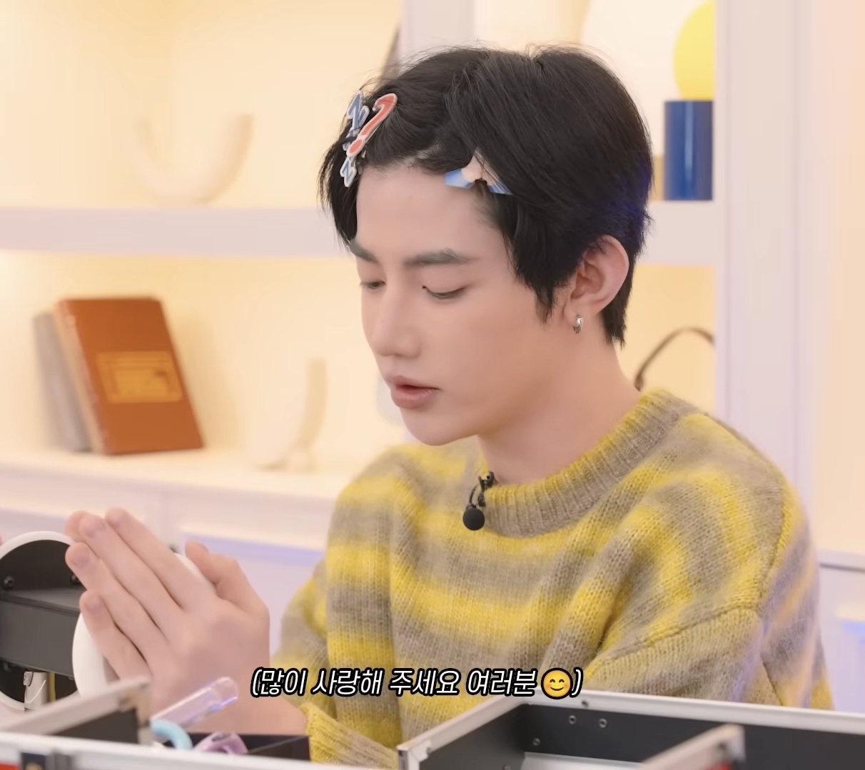 Behind-the-scenes cut of Zhang Hao (ZEROBASEONE)