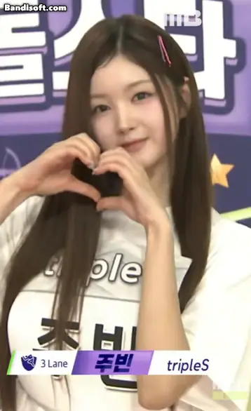 Behind-the-scenes cut of Joobin (tripleS)