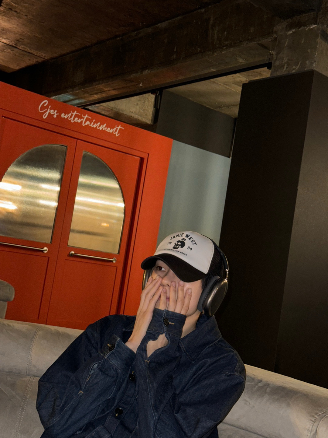 A moment captured by Kim Junmin (WHIB)'s fan