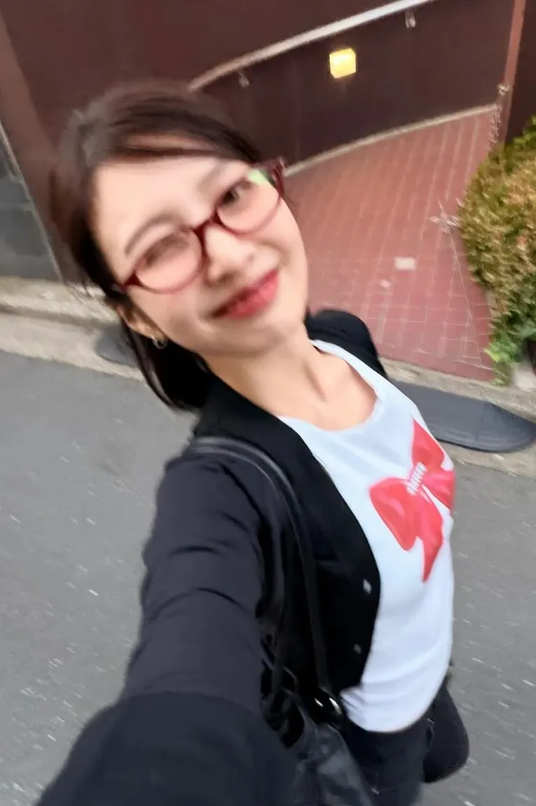 A moment captured by Joy (Red Velvet)'s fan