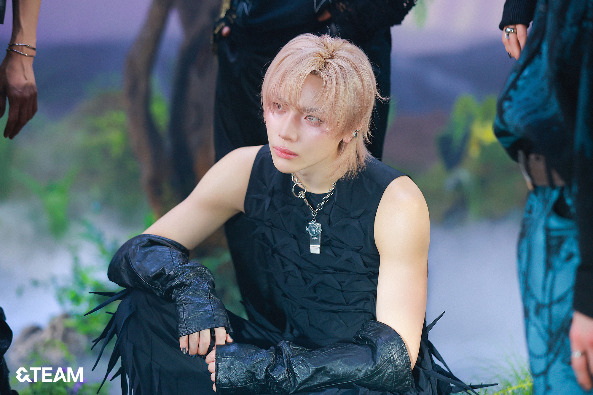 Latest photo of Nicholas (&TEAM)