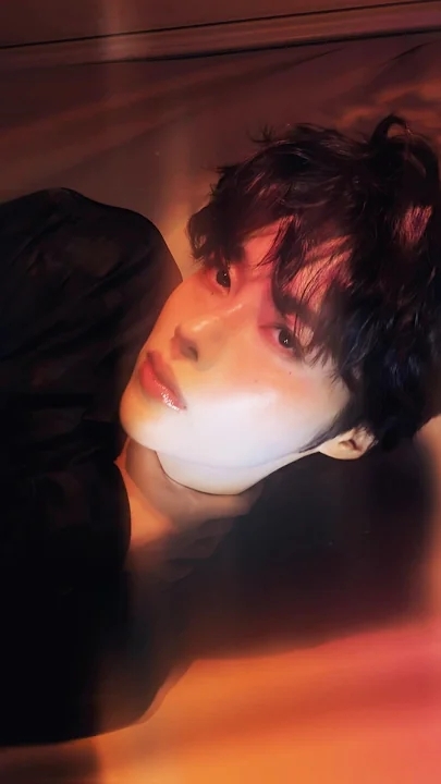 Behind-the-scenes cut of Hanbin (TEMPEST)