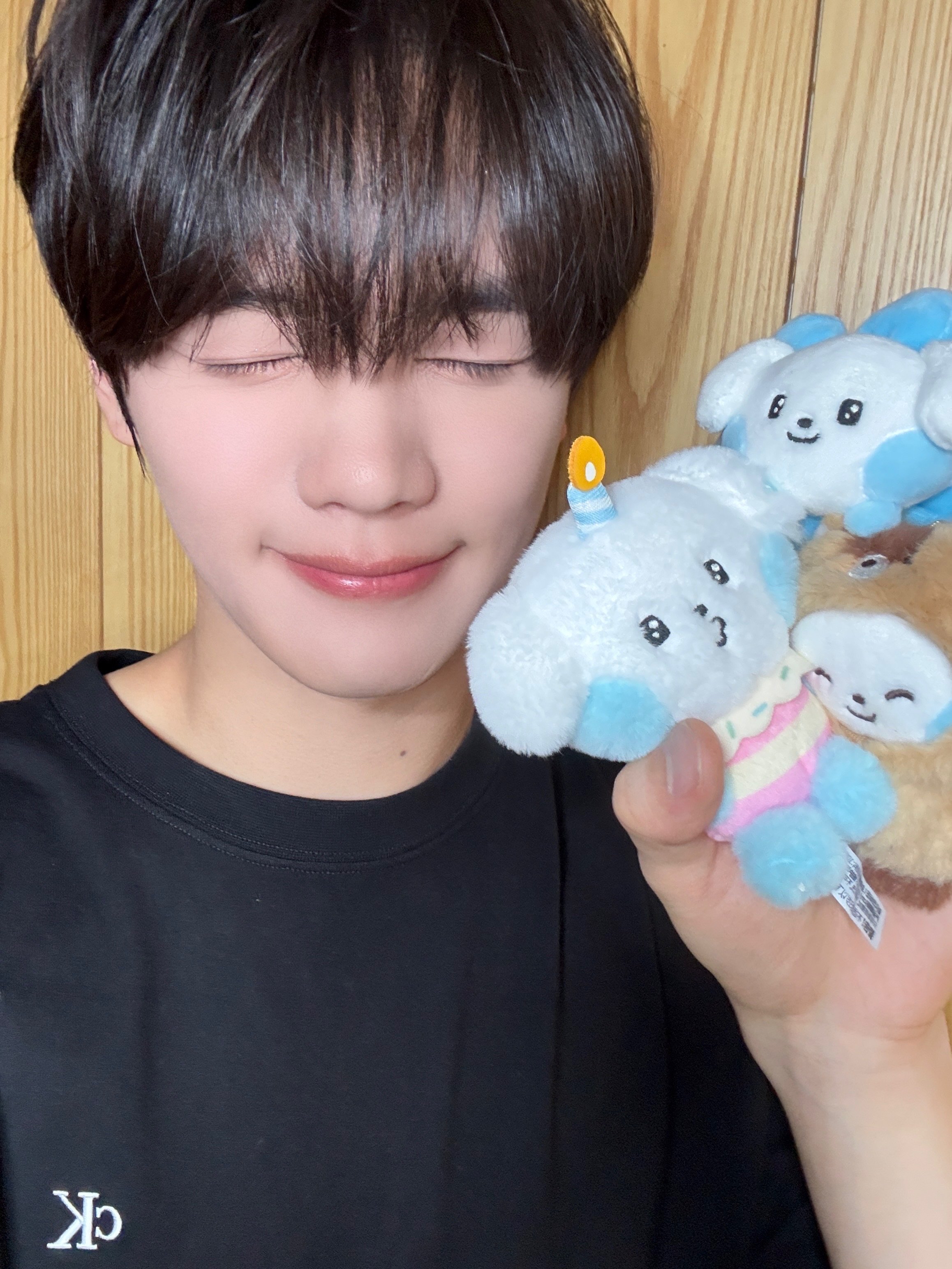 Recent activity shot of Kim Gyuvin