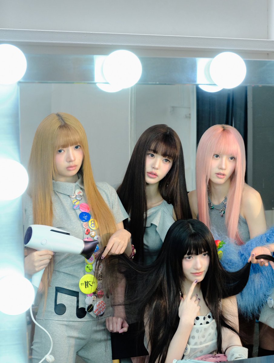 Behind-the-scenes cut of IVE