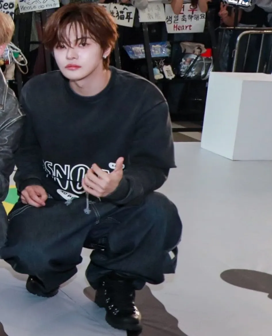 Behind-the-scenes cut of Lee Leo (ALPHA DRIVE ONE)