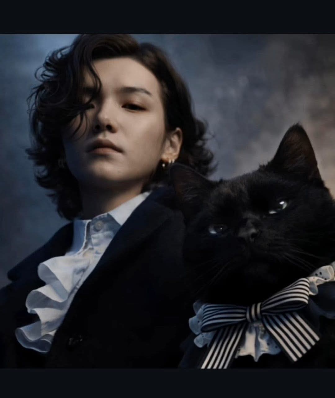 Latest photo of SUGA (BTS)