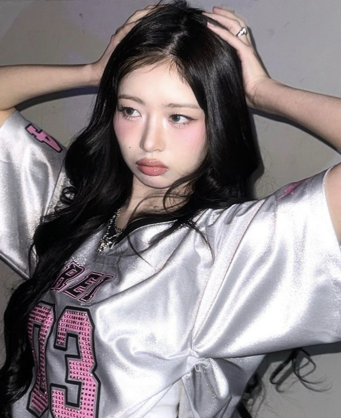 Latest photo of Rei (IVE)