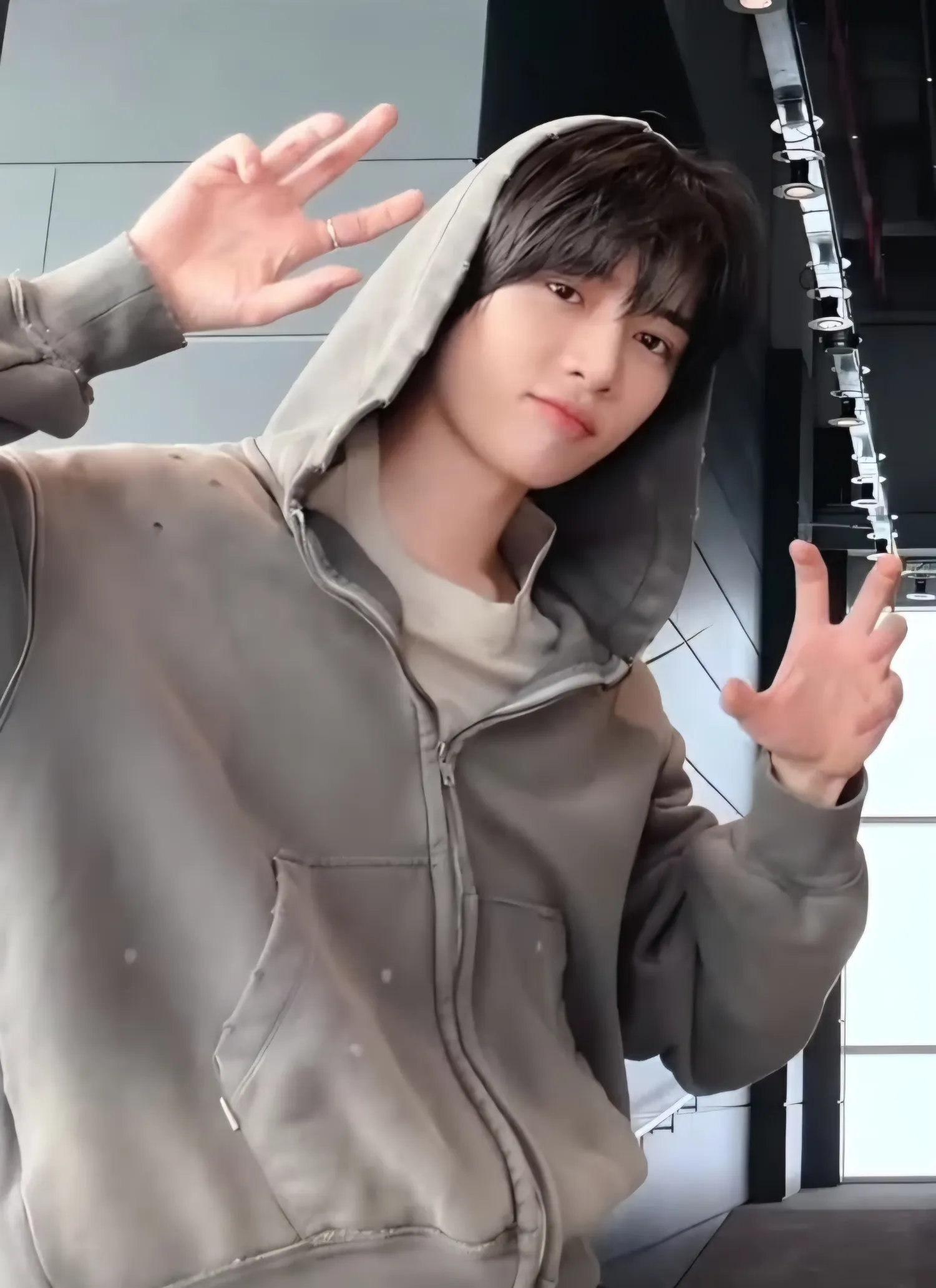 Behind-the-scenes cut of Beomgyu (TOMORROW X TOGETHER)