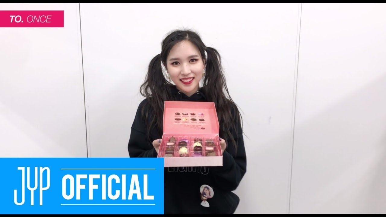 A moment captured by Momo (TWICE)'s fan