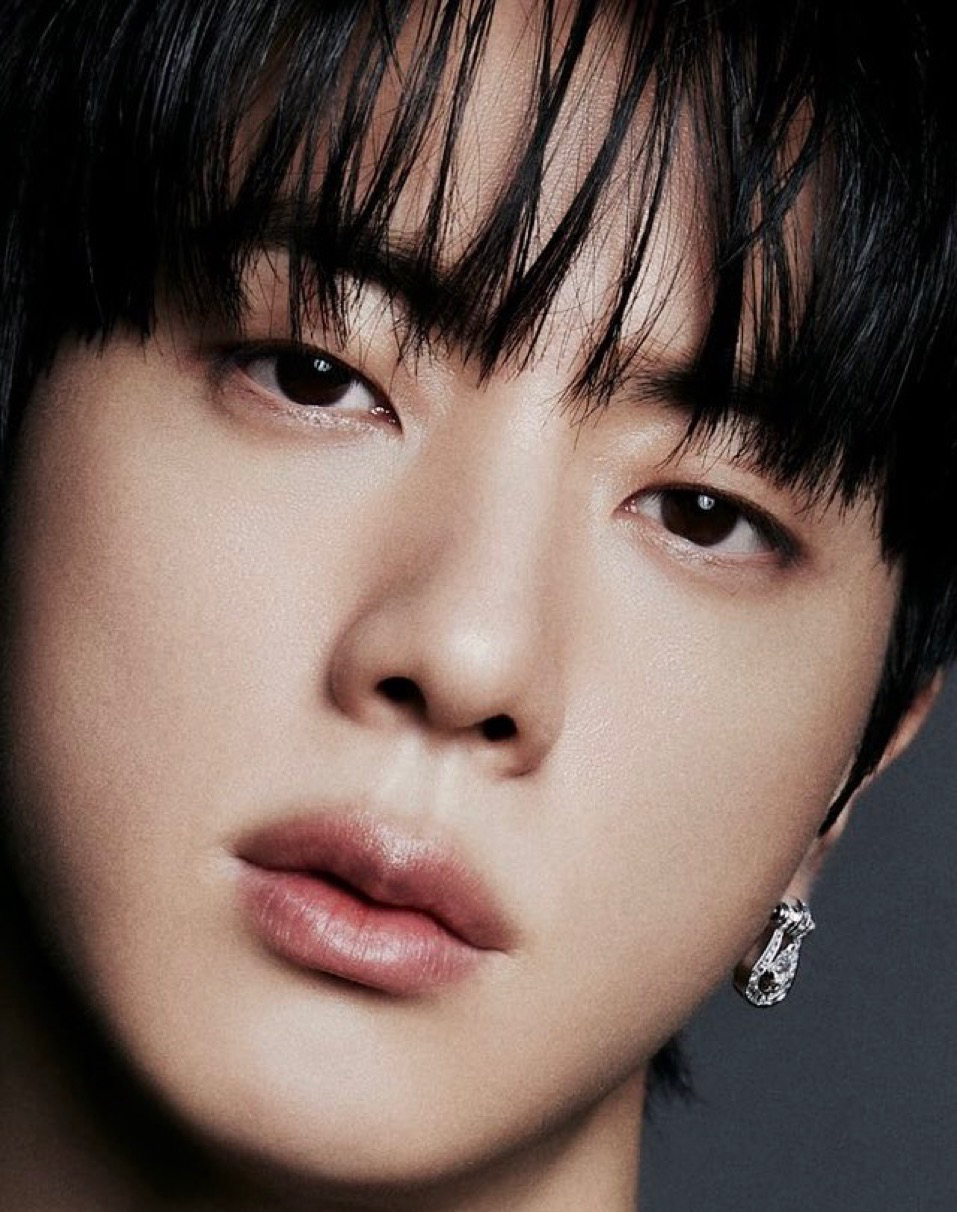 Potret di balik layar Jin (BTS)