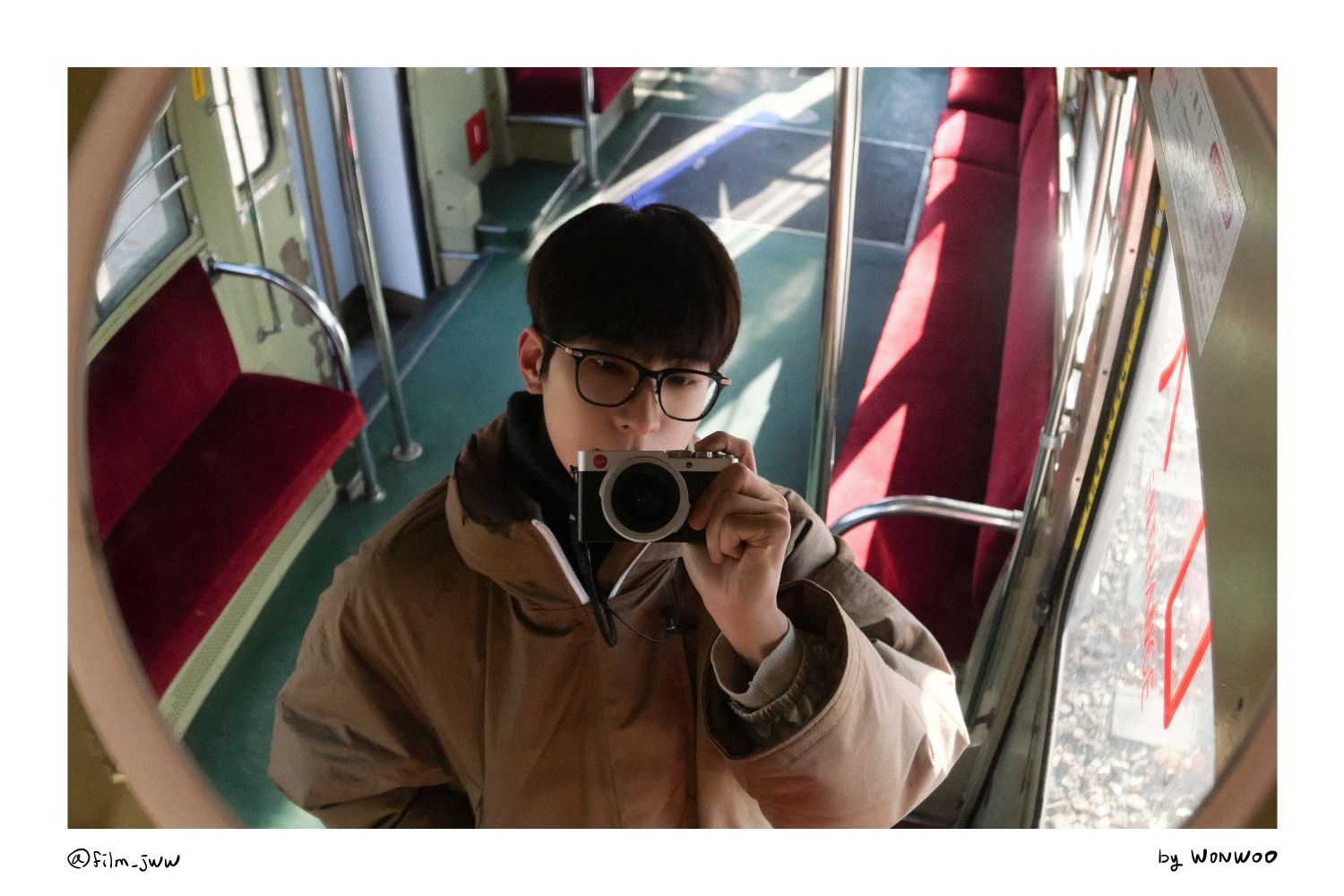 A moment captured by Wonwoo (SEVENTEEN)'s fan