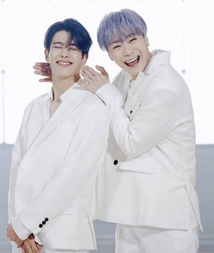 Latest photo of MJ (ASTRO)