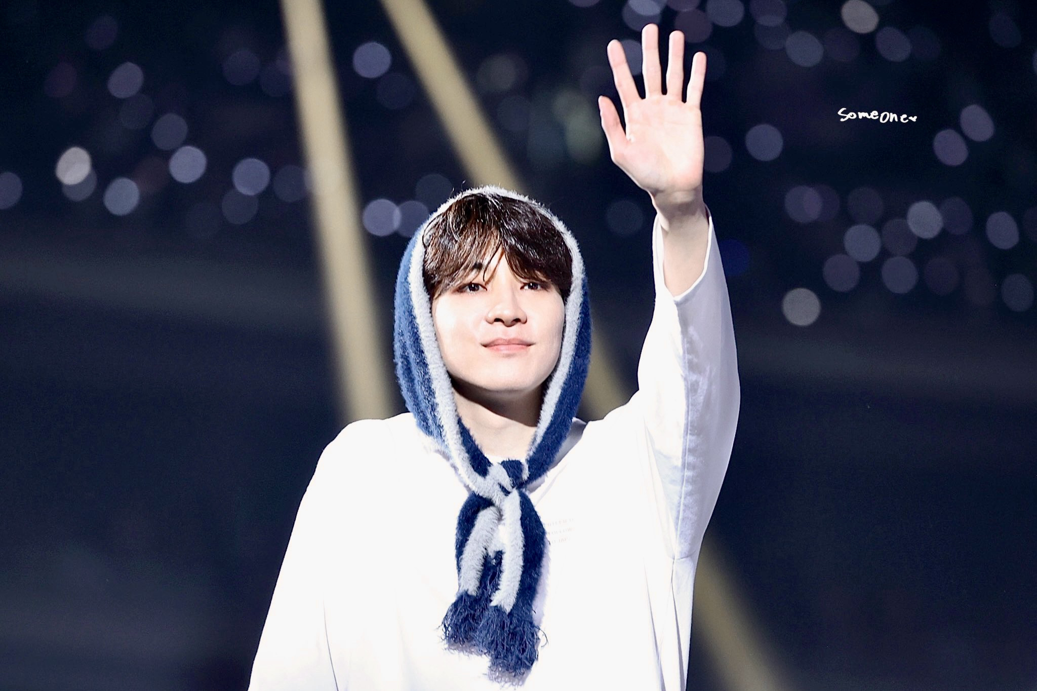 Recent activity shot of Wonwoo (SEVENTEEN)