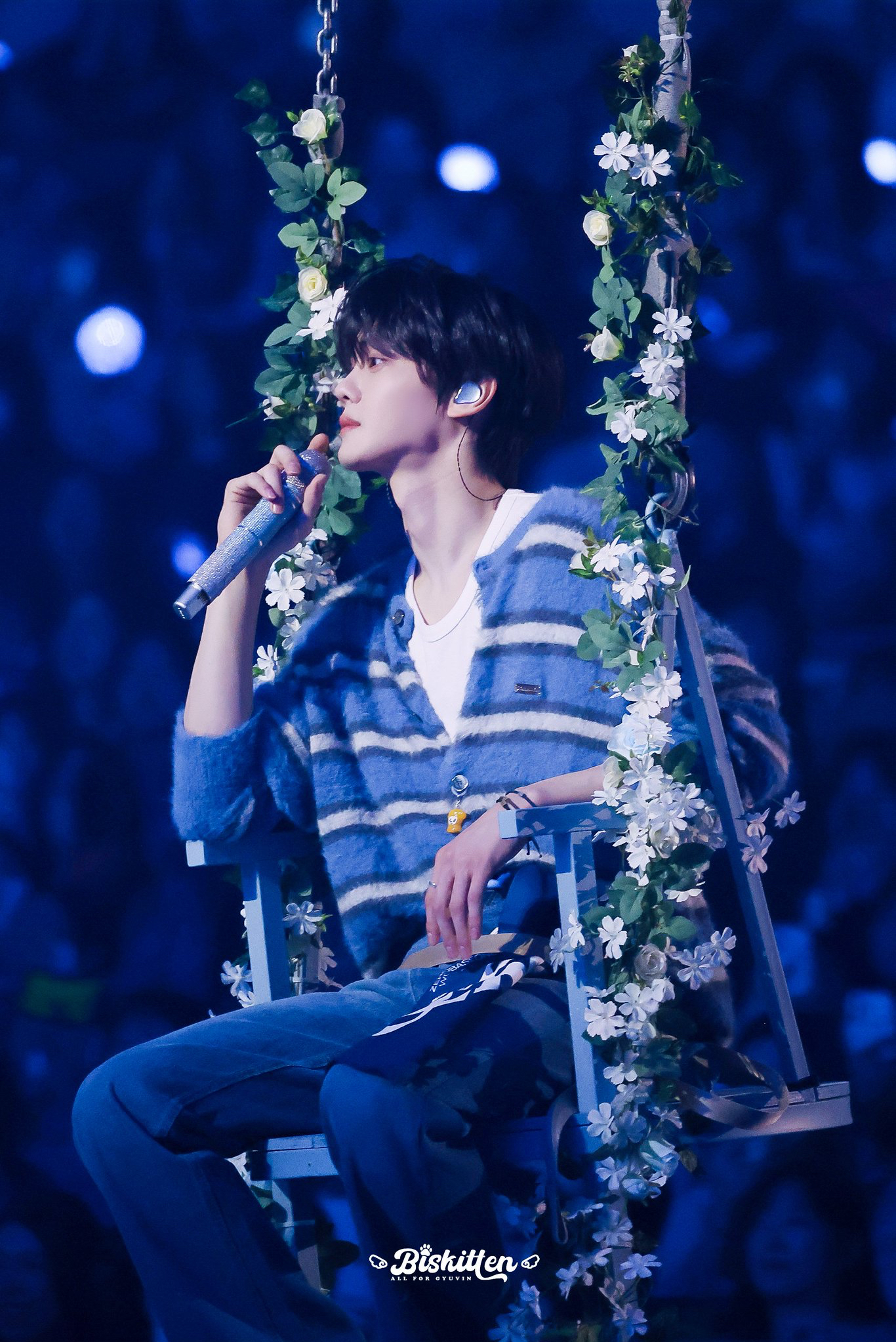 Behind-the-scenes cut of Kim Gyuvin (ZEROBASEONE)