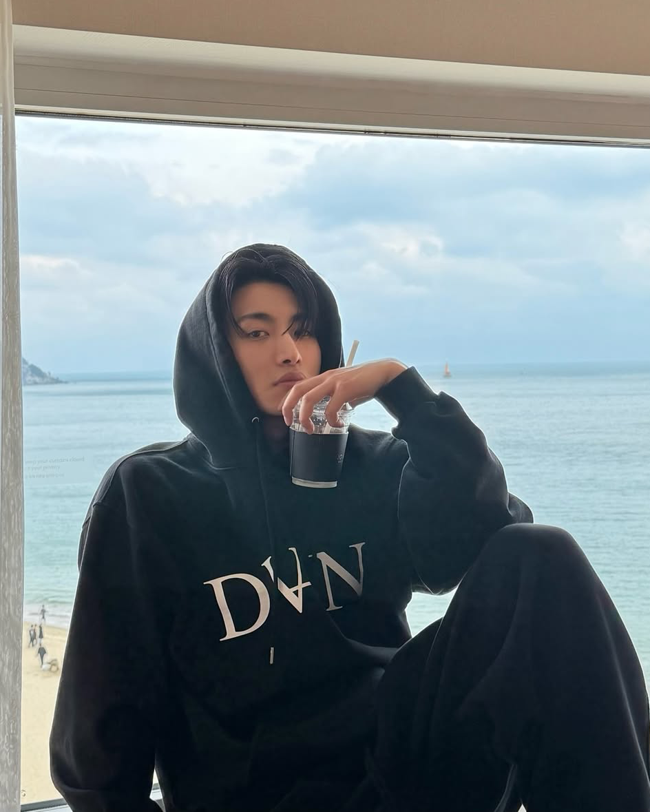 Latest photo of Seonghwa (ATEEZ)