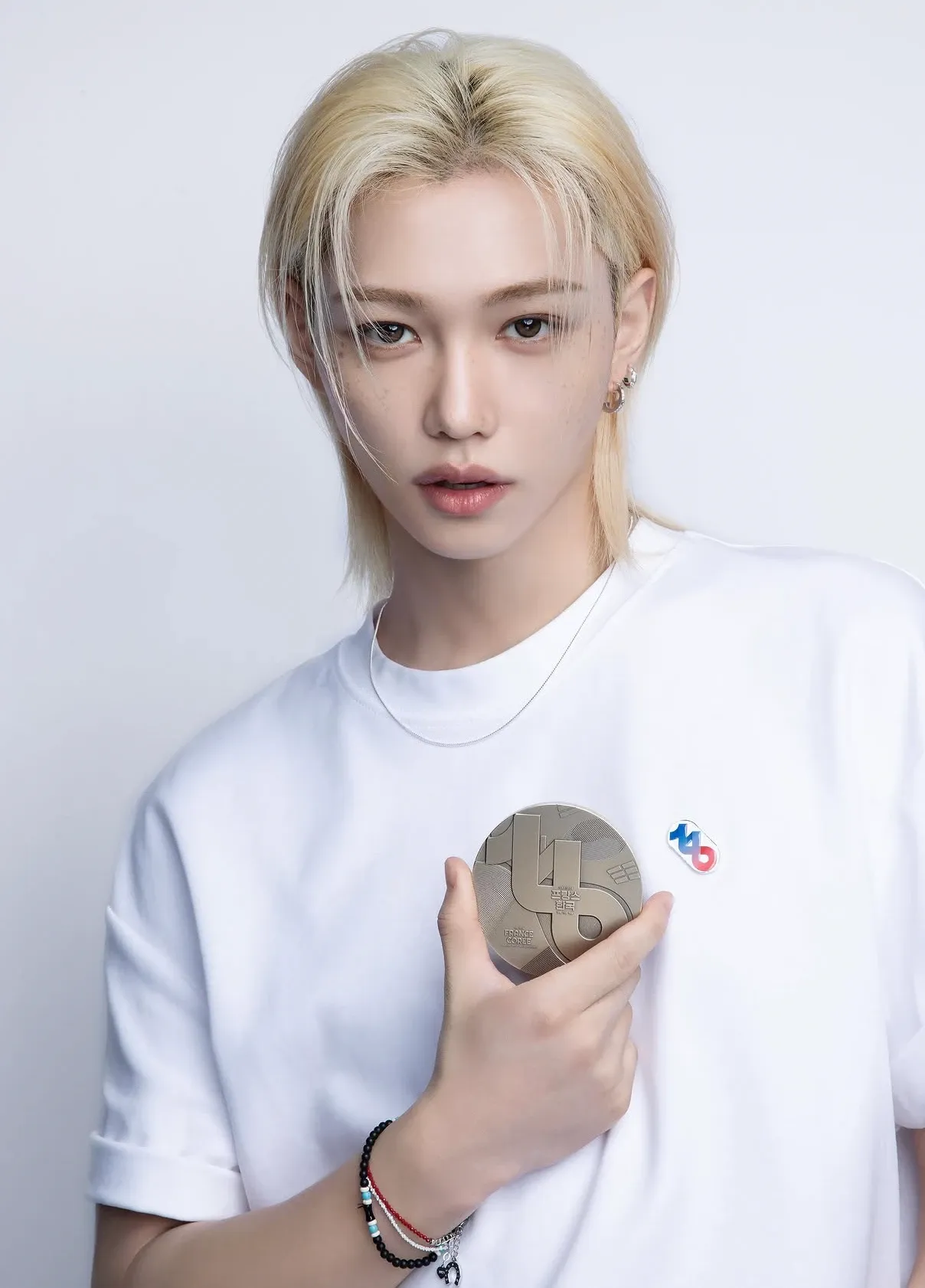 Behind-the-scenes cut of Felix (Stray Kids)