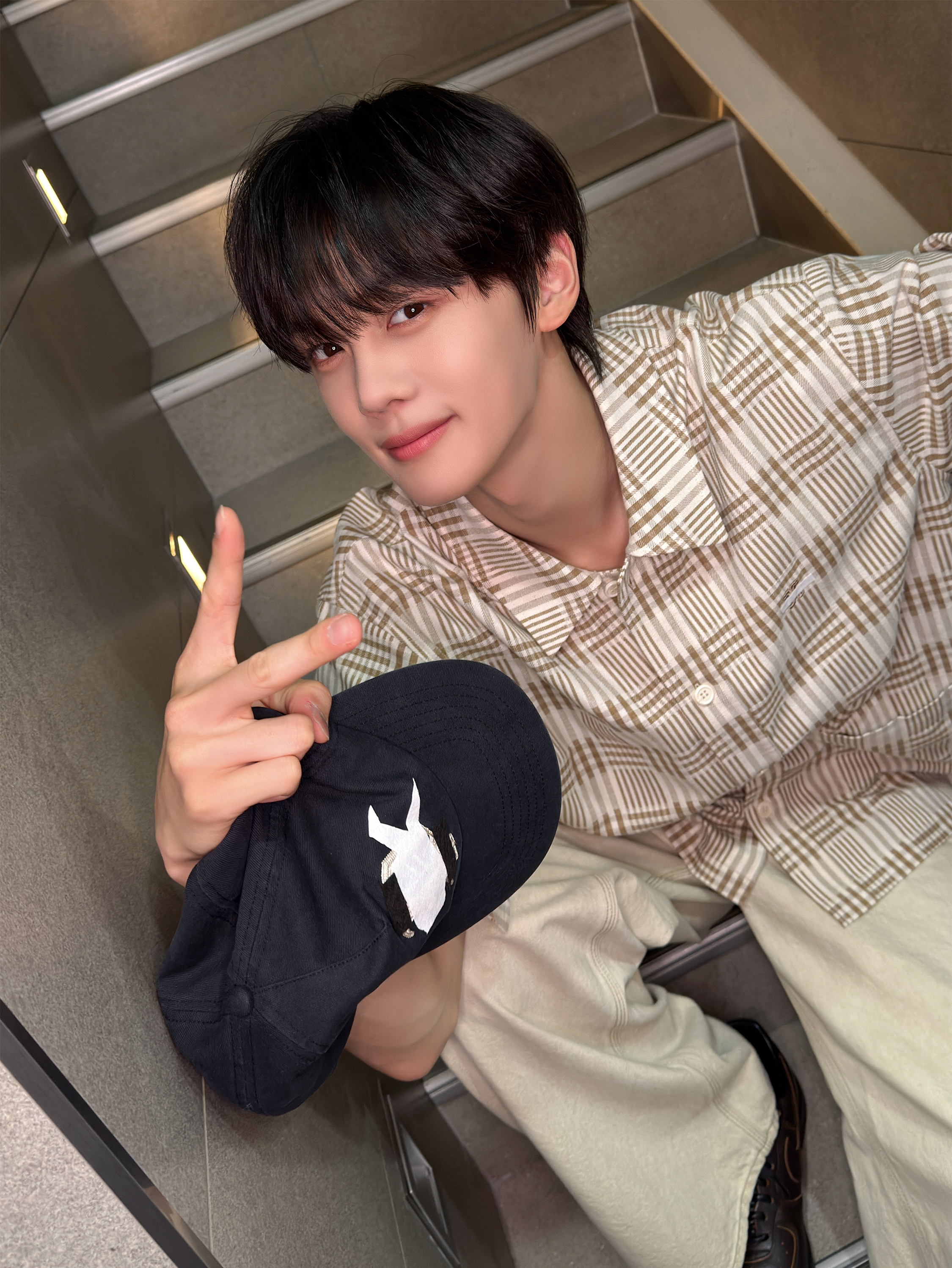 Latest photo of Kim Gyuvin
