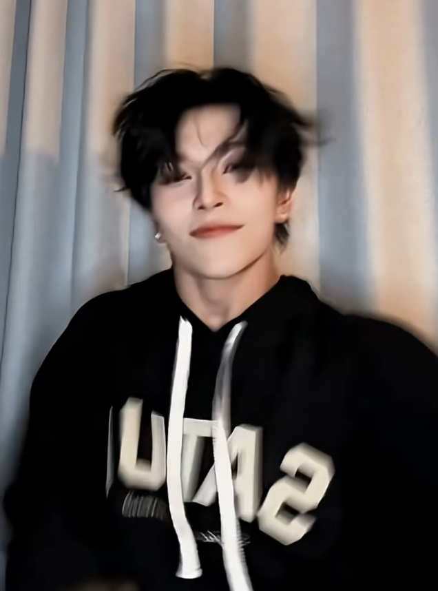 Recent activity shot of He Xinlong (ALPHA DRIVE ONE)