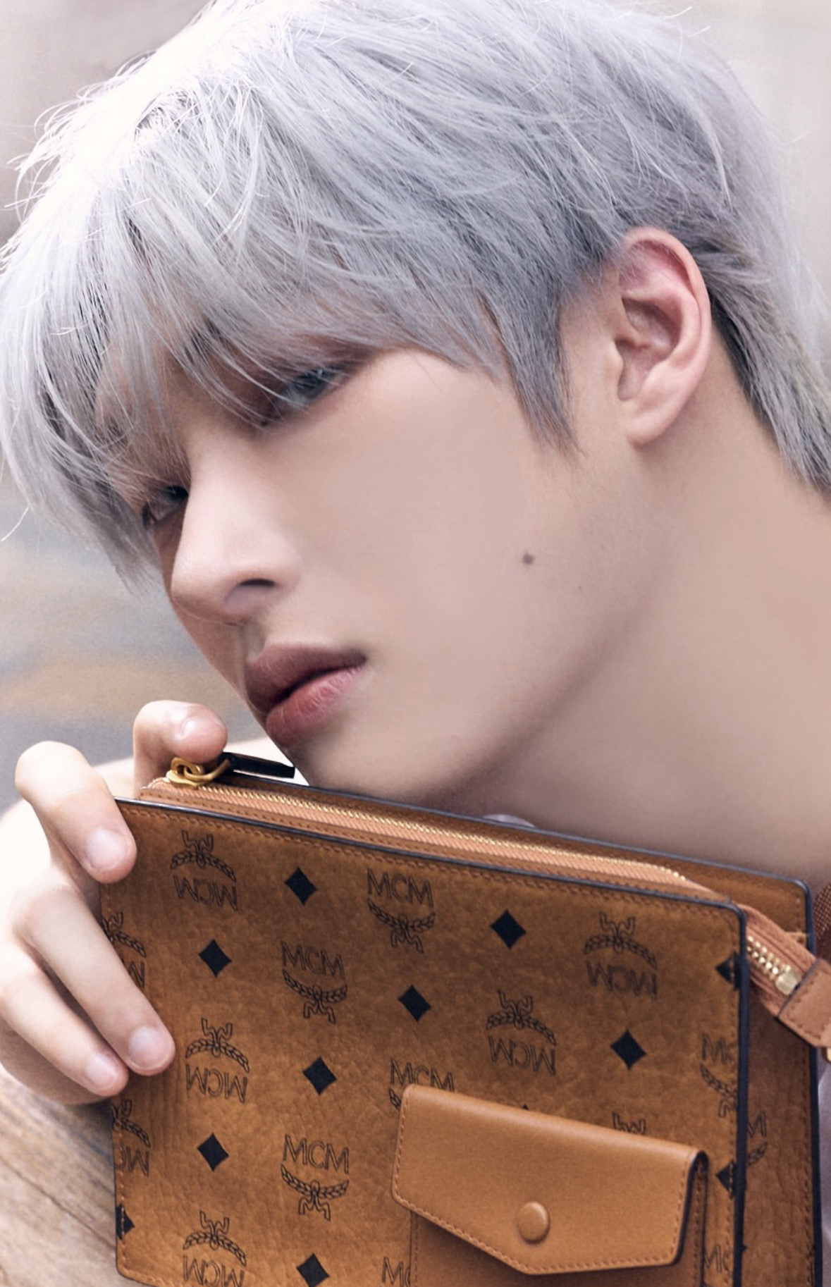 Behind-the-scenes cut of Mingi (ATEEZ)