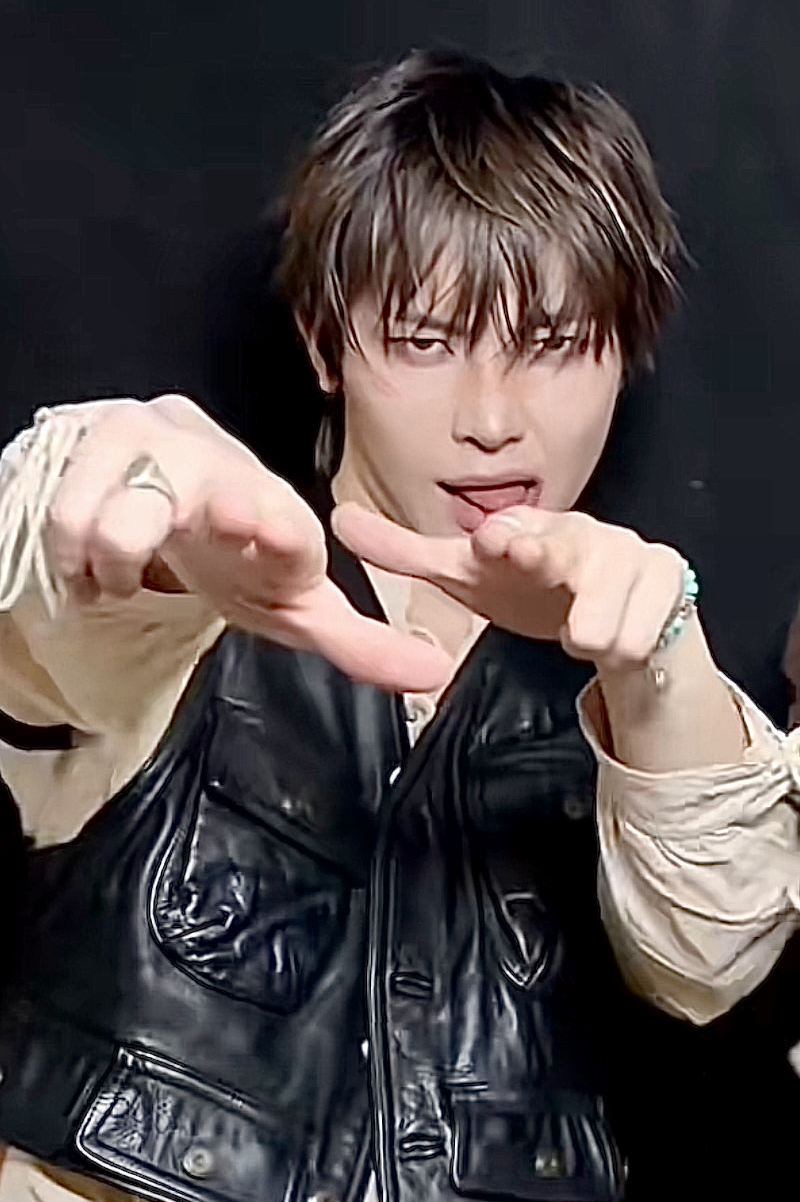 Behind-the-scenes cut of Nicholas (&TEAM)