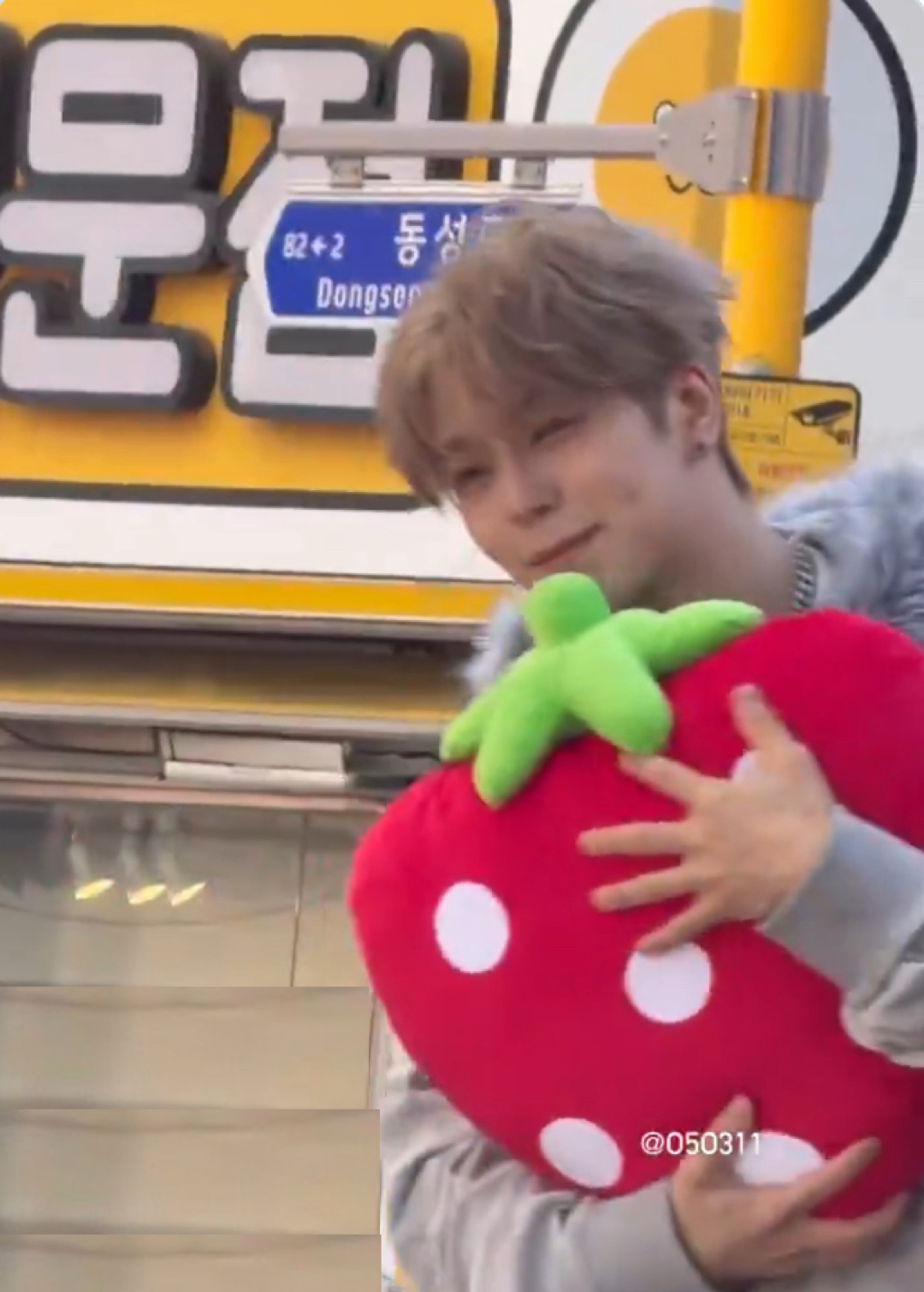 Behind-the-scenes cut of He Xinlong (ALPHA DRIVE ONE)