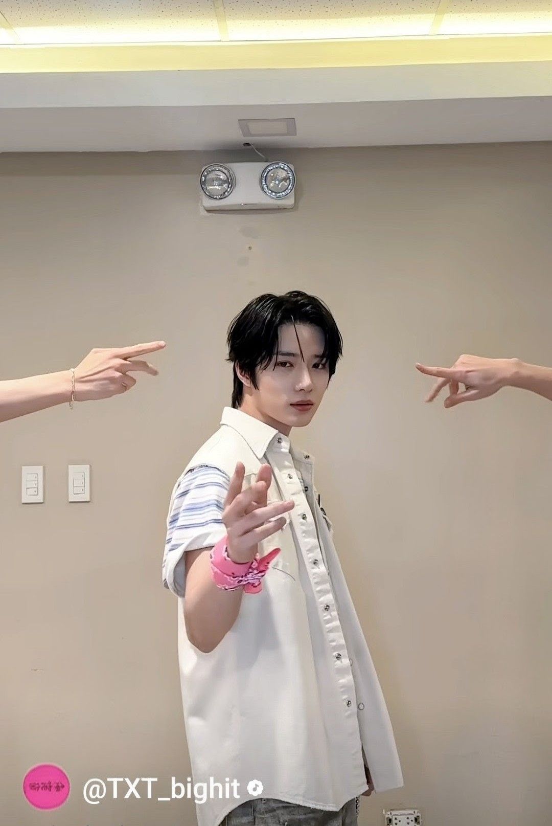 범규 (투모로우바이투게더) 최근 활동샷