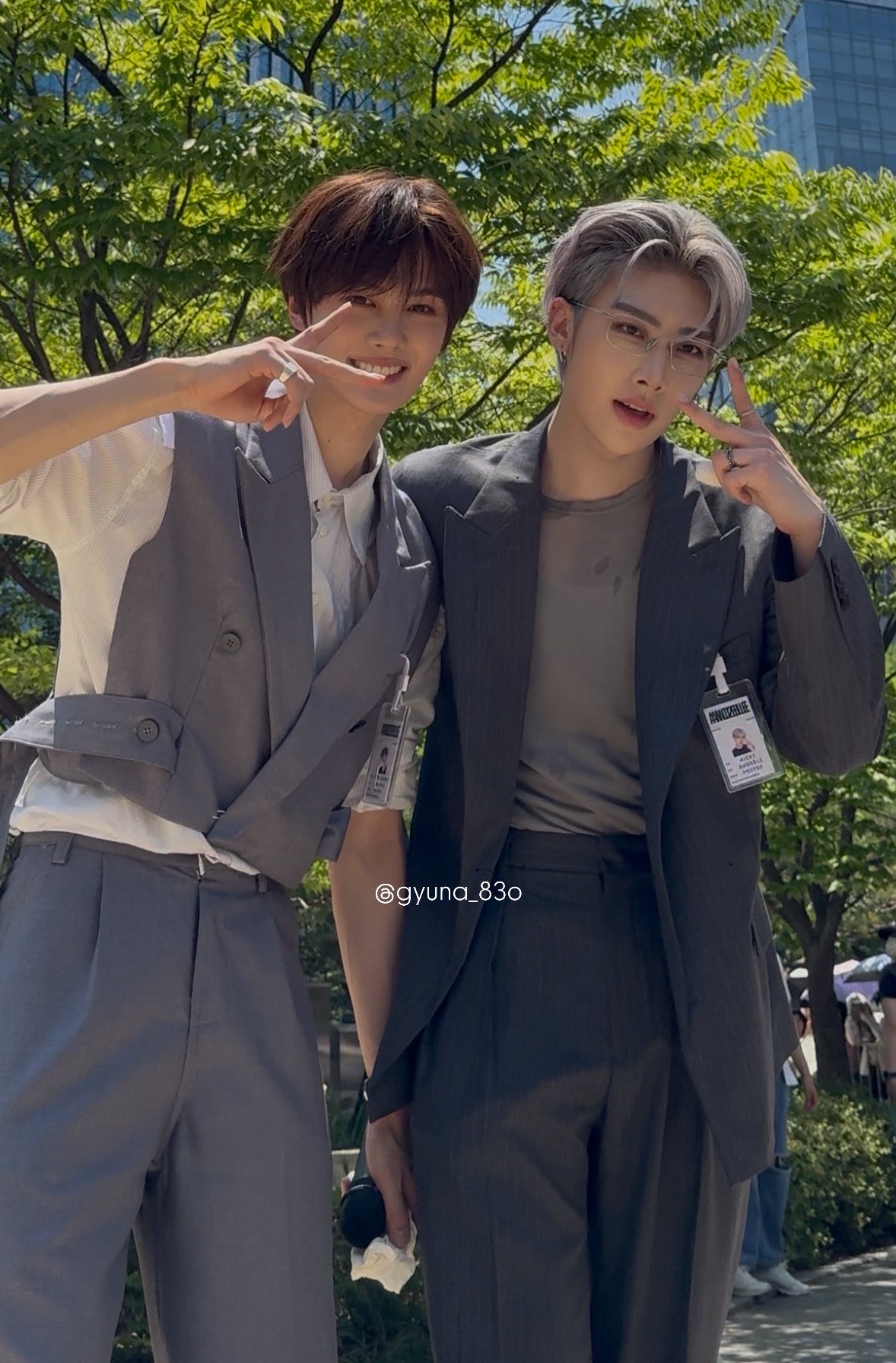 A moment captured by Kim Gyuvin (AND2BLE)'s fan