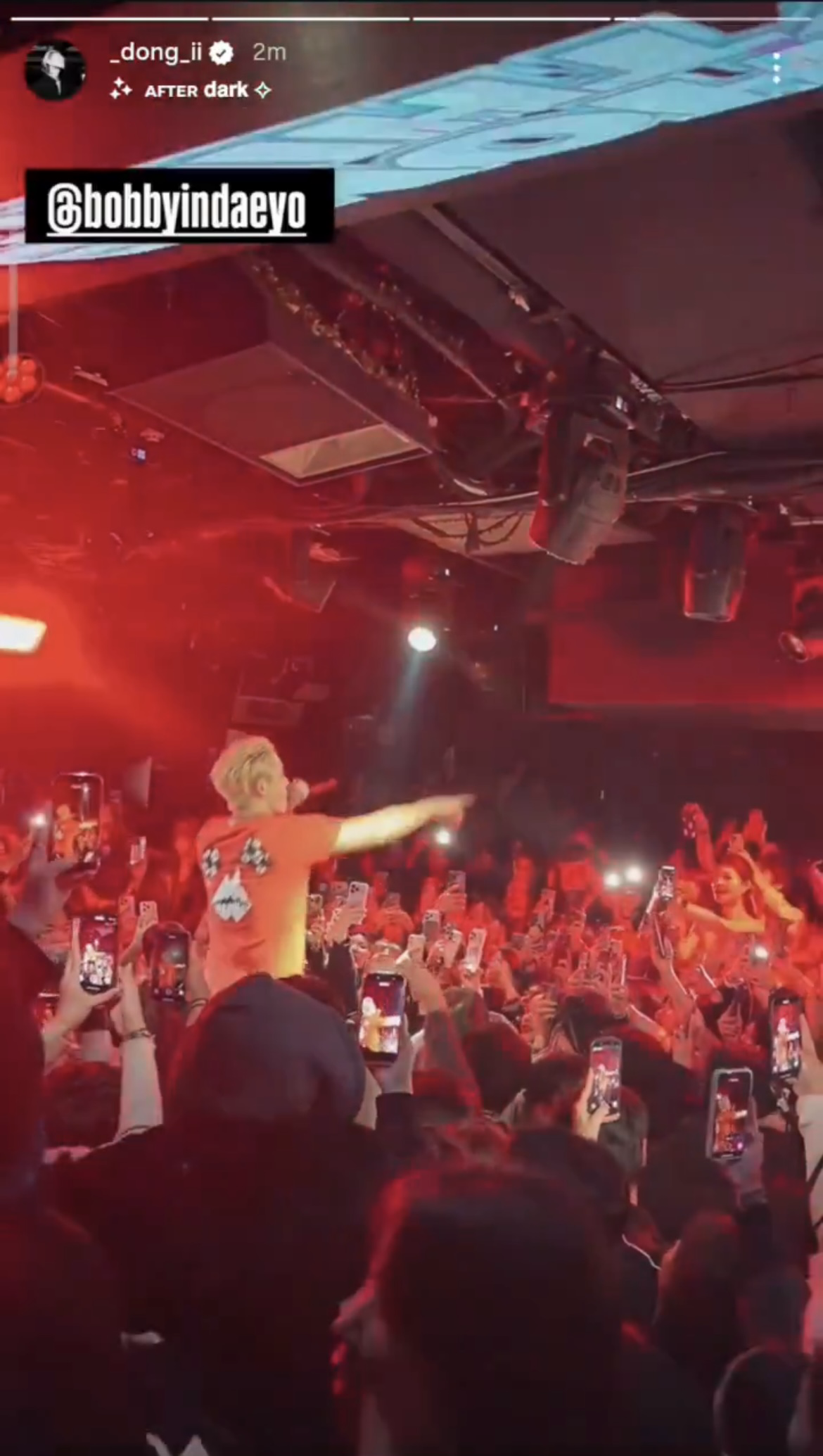 iKON粉絲親手製作的特別桌布