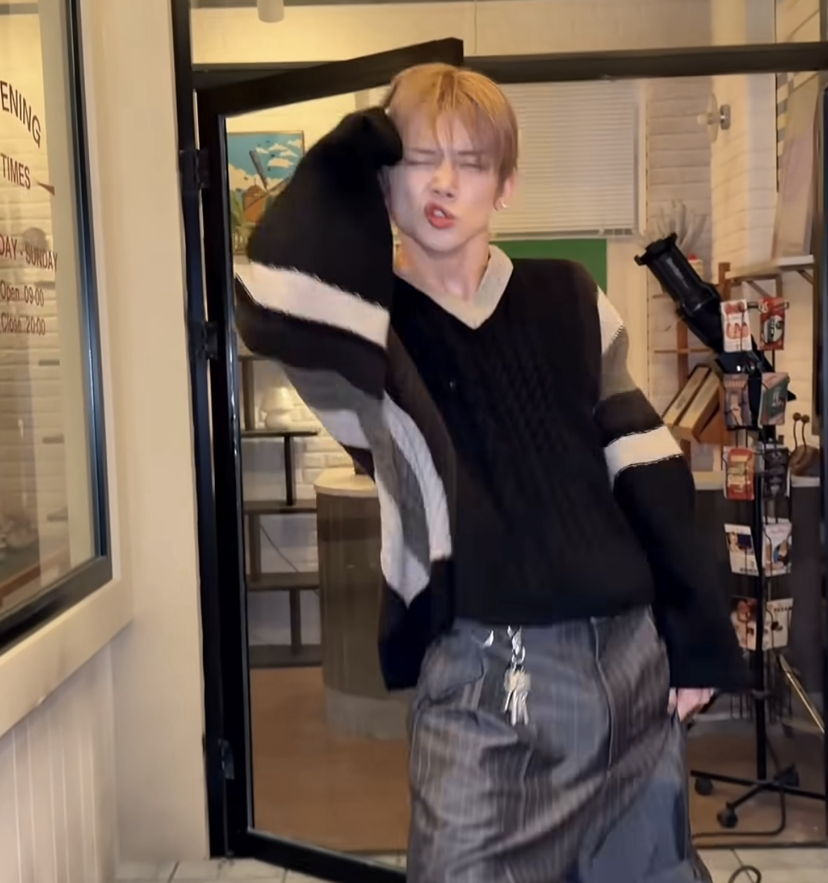 ヨンジュン (TOMORROW X TOGETHER)の最近の活動写真