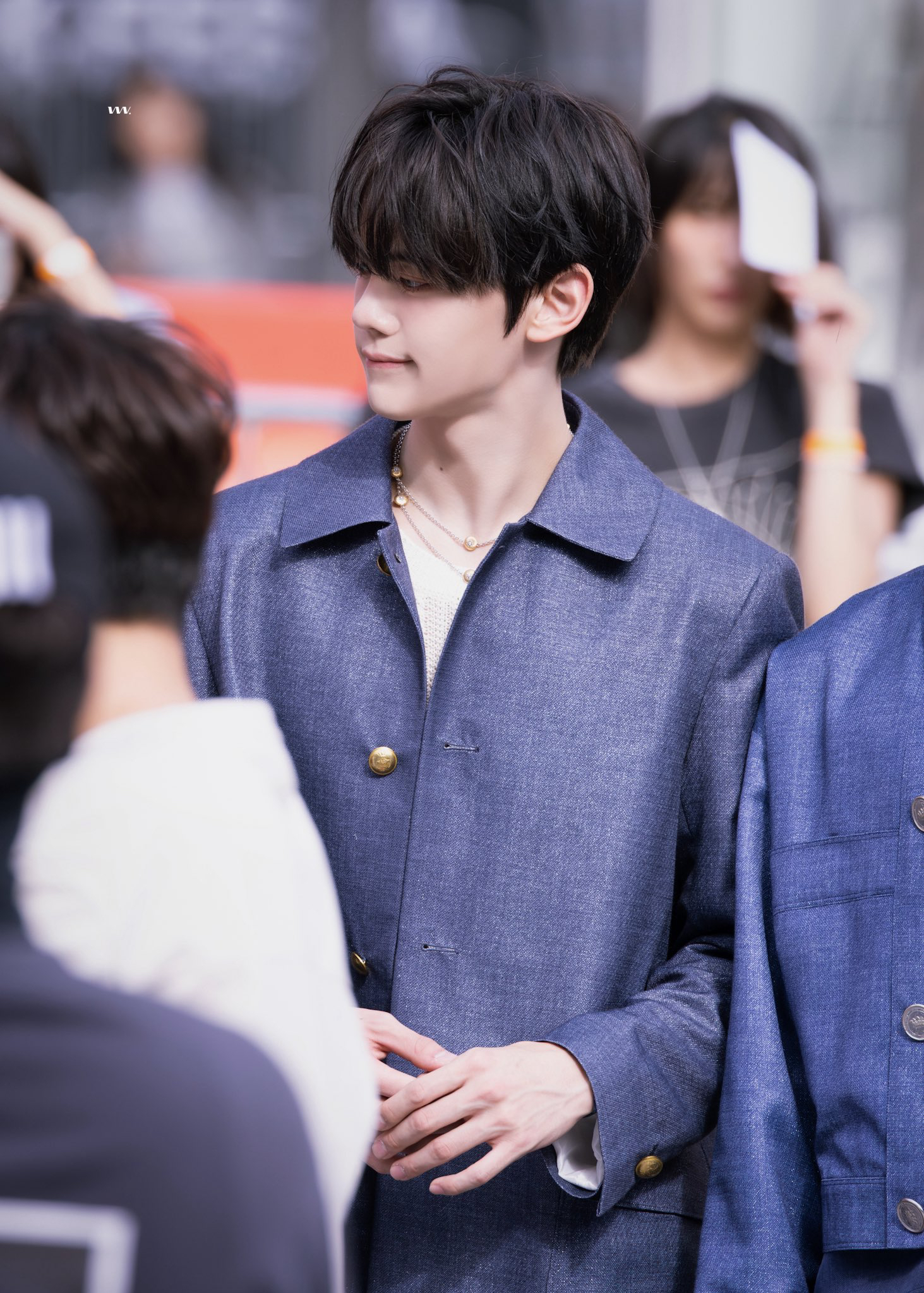 Latest photo of Kim Gyuvin (ZEROBASEONE)