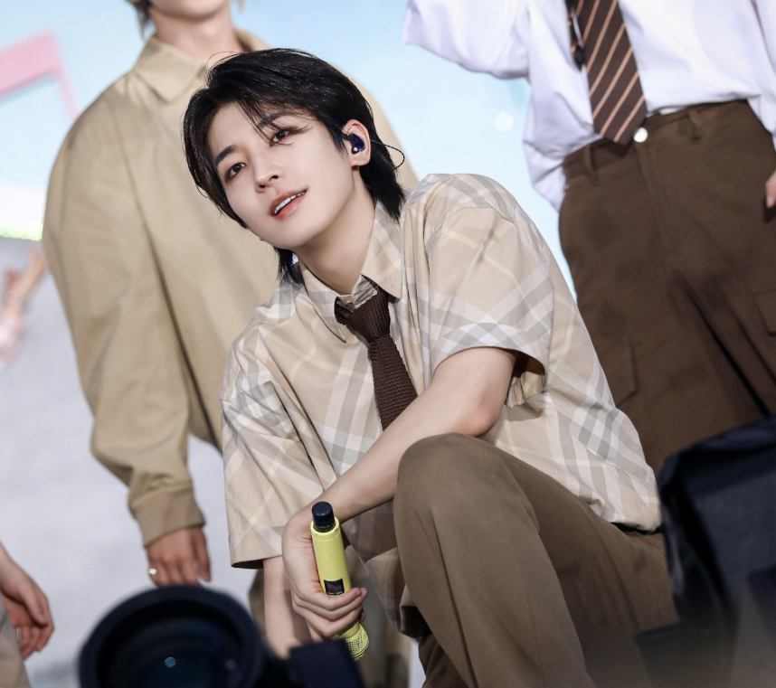 원우 (세븐틴)의 최신 사진