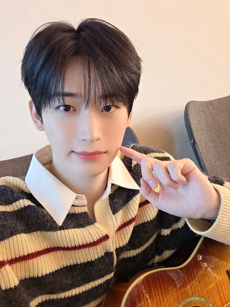 Recent activity shot of CRAVITY