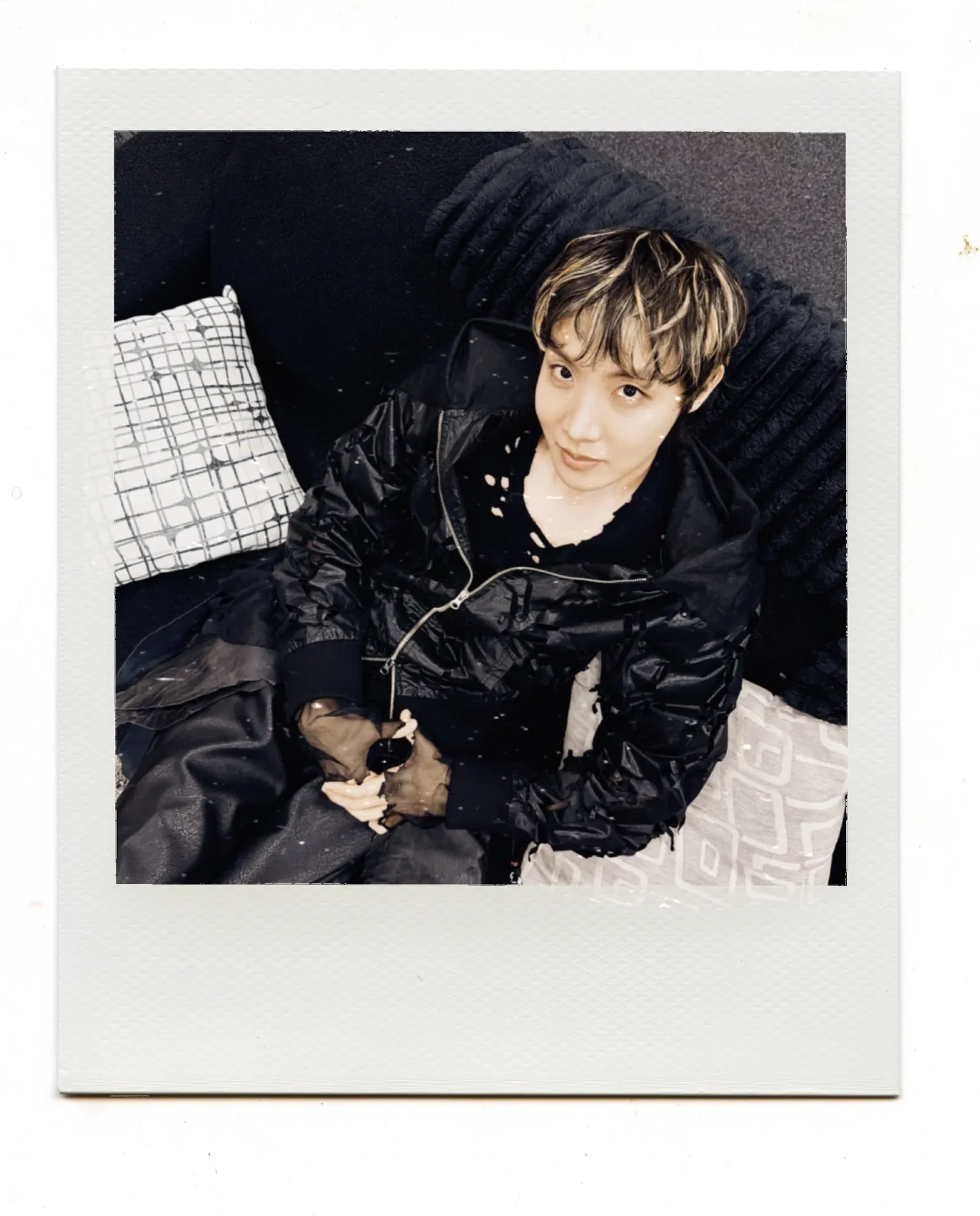 Foto terbaru j-hope (BTS)