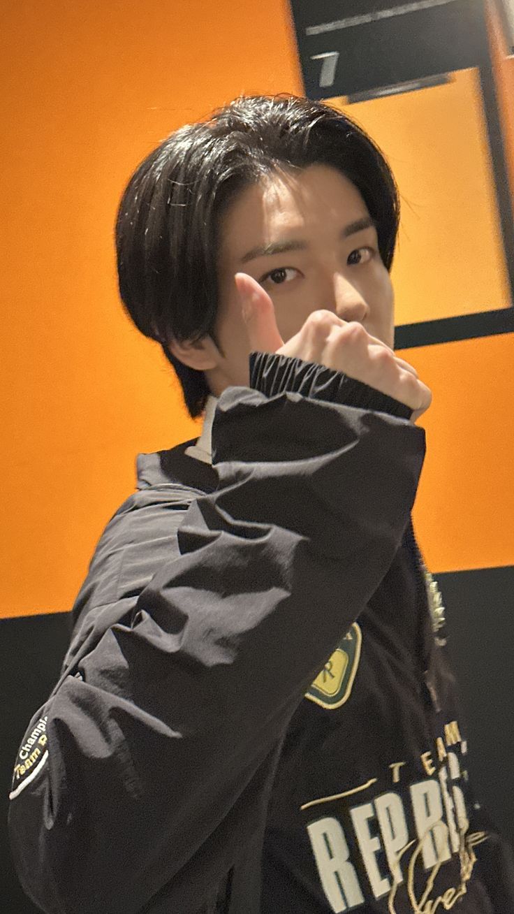 Fandom-recommended wallpaper image of Jake (ENHYPEN)