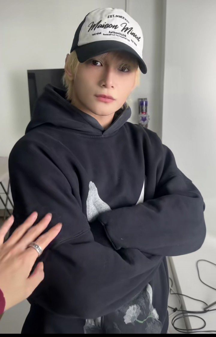 A moment captured by Zayyan (XODIAC)'s fan