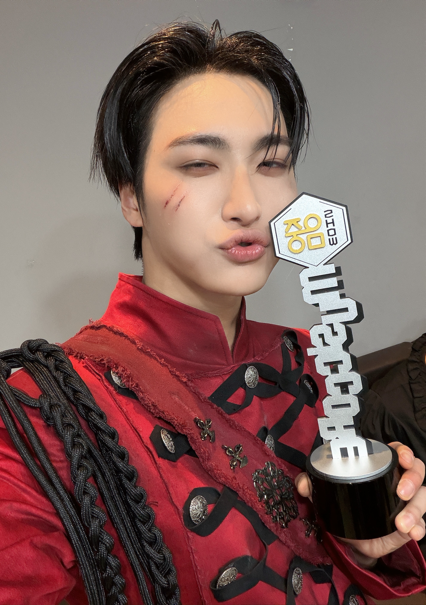 Behind-the-scenes cut of Seonghwa (ATEEZ)