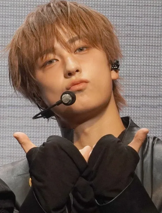 Behind-the-scenes cut of Taki (&TEAM)