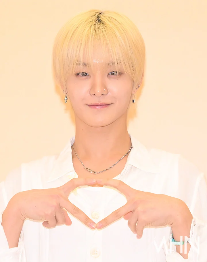 Recent activity shot of Jihoon (TREASURE)