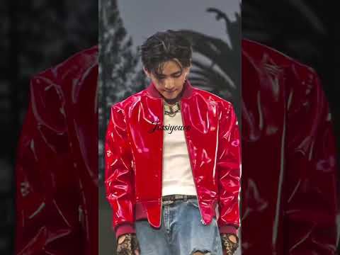 뷔 (방탄소년단)의 비하인드 컷